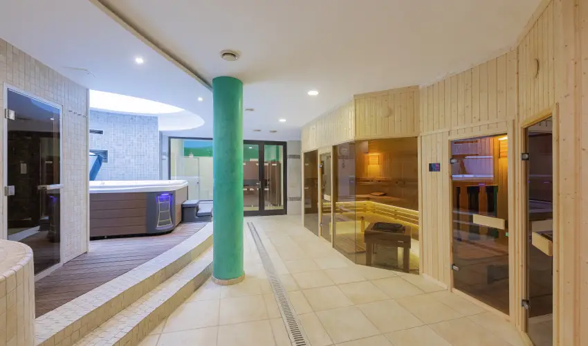 Bazilika alatti Panzi Esztergom