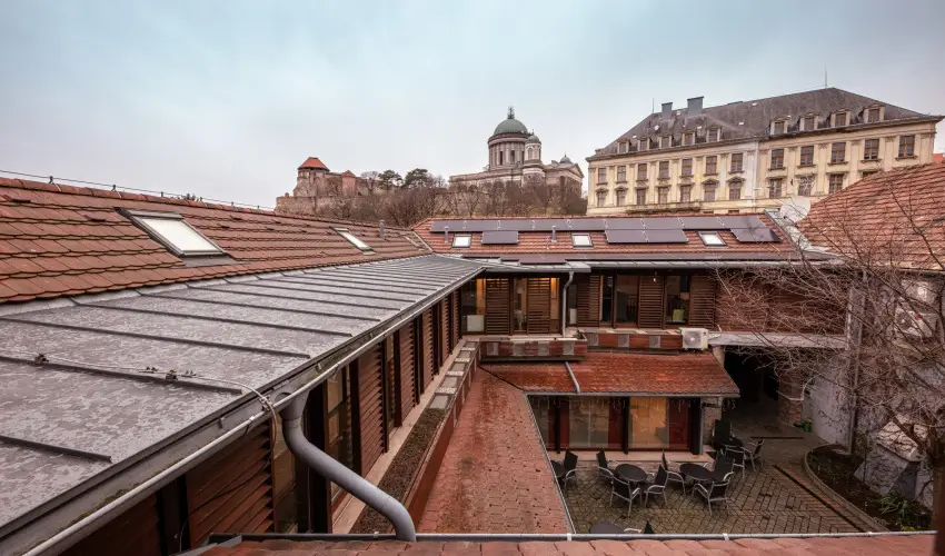 Bazilika alatti Panzi Esztergom