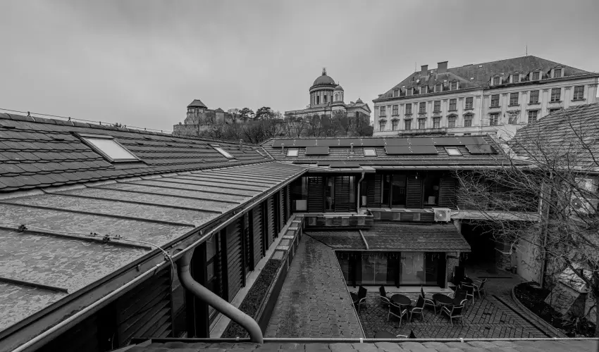 Bazilika alatti Panzi Esztergom