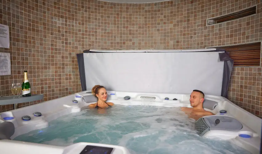 Bazilika alatti Panzi Esztergom