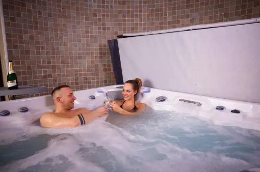 Bazilika alatti Panzi�, Esztergom