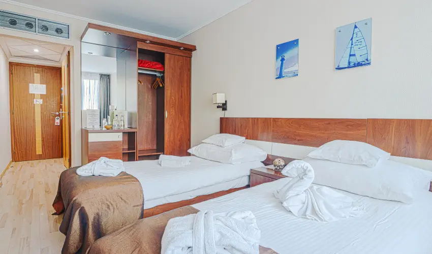 Holiday Beach Budapest Wellness Hotel with Sauna Park Budapest