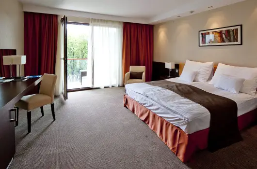 Abacus Business & Wellness Hotel, Herceghalom, Esztergom - 26 km