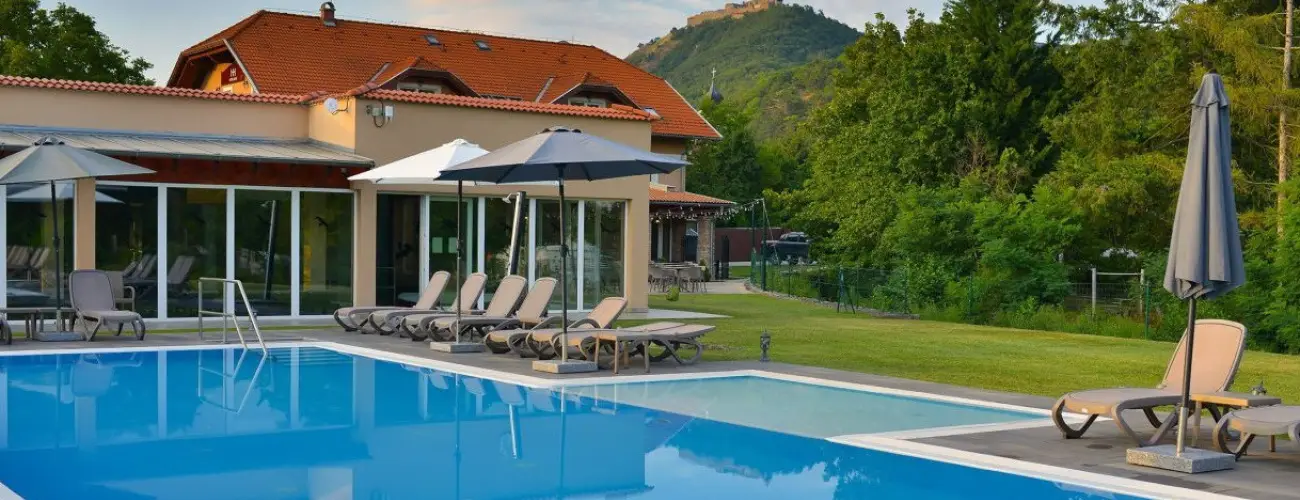 Hotel Honti Wellness s Konferencia Szlloda Visegrd - Nyri res (1 jtl)
