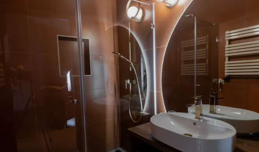 reg Halsz tterem s Fogad Tt