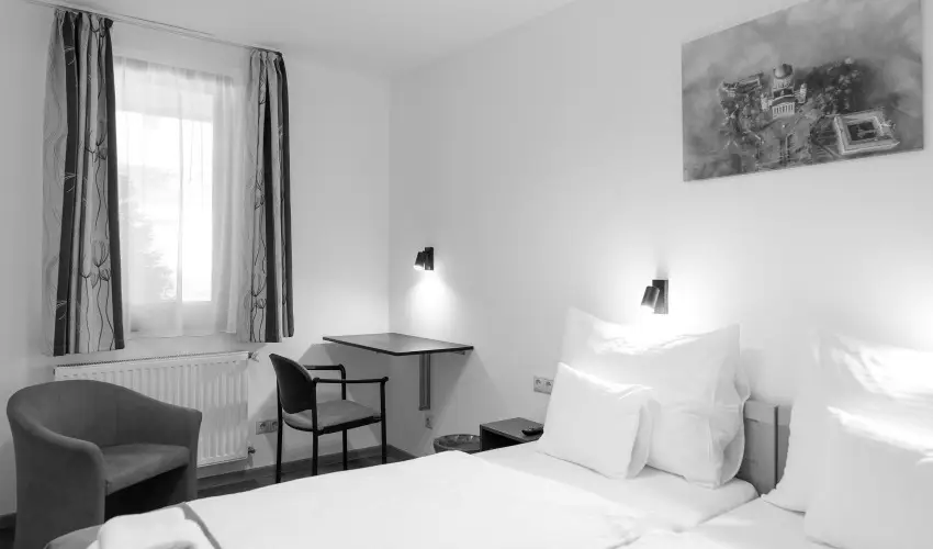 Hotel Adalbert - Boldog Meszl�nyi Zolt�n H�z  Esztergom