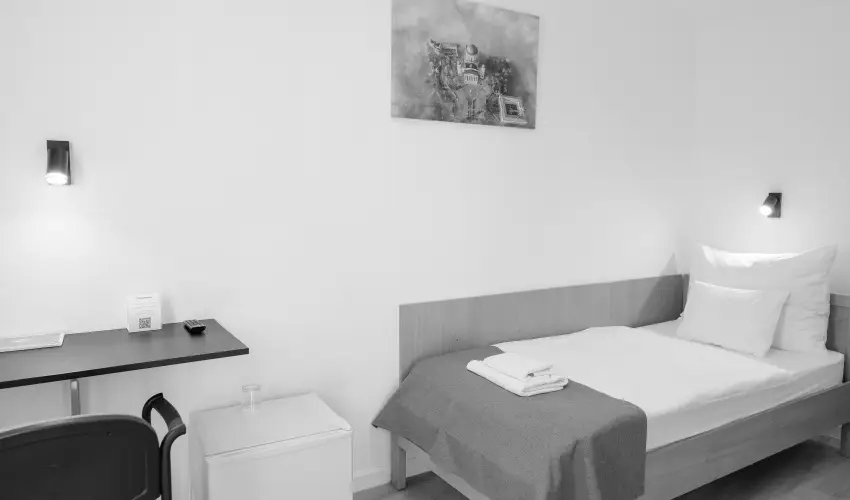 Hotel Adalbert - Boldog Meszl�nyi Zolt�n H�z  Esztergom